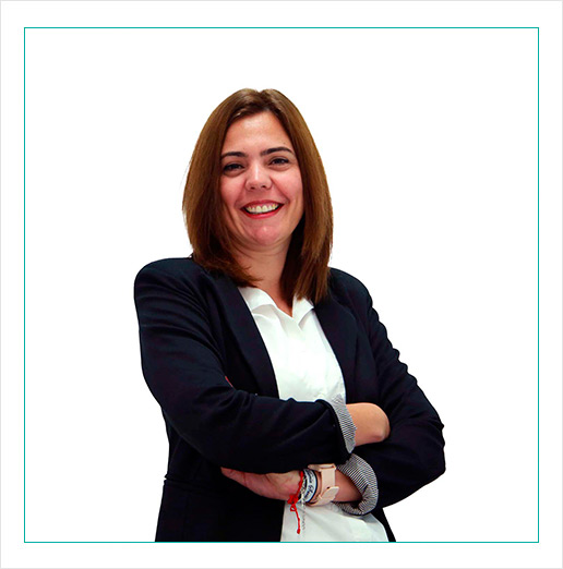 Lorena Palmero Montes, trabajadora del departamento de administración en iPrevención, contribuyendo al funcionamiento eficiente de la empresa de prevención laboral.