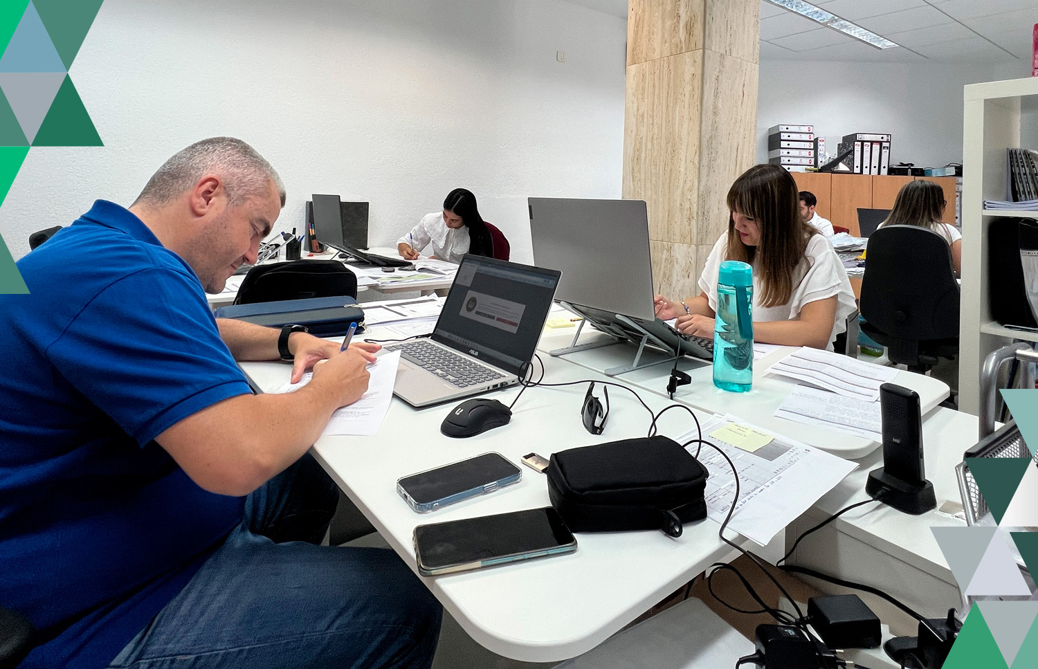 Servicio de prevención ajeno integral: técnico de iPrevención en una empresa