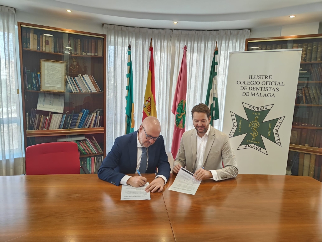 El Dr. Daniel Navas, presidente del Colegio Oficial de Dentistas de Málaga ha firmado un acuerdo con iPrevención